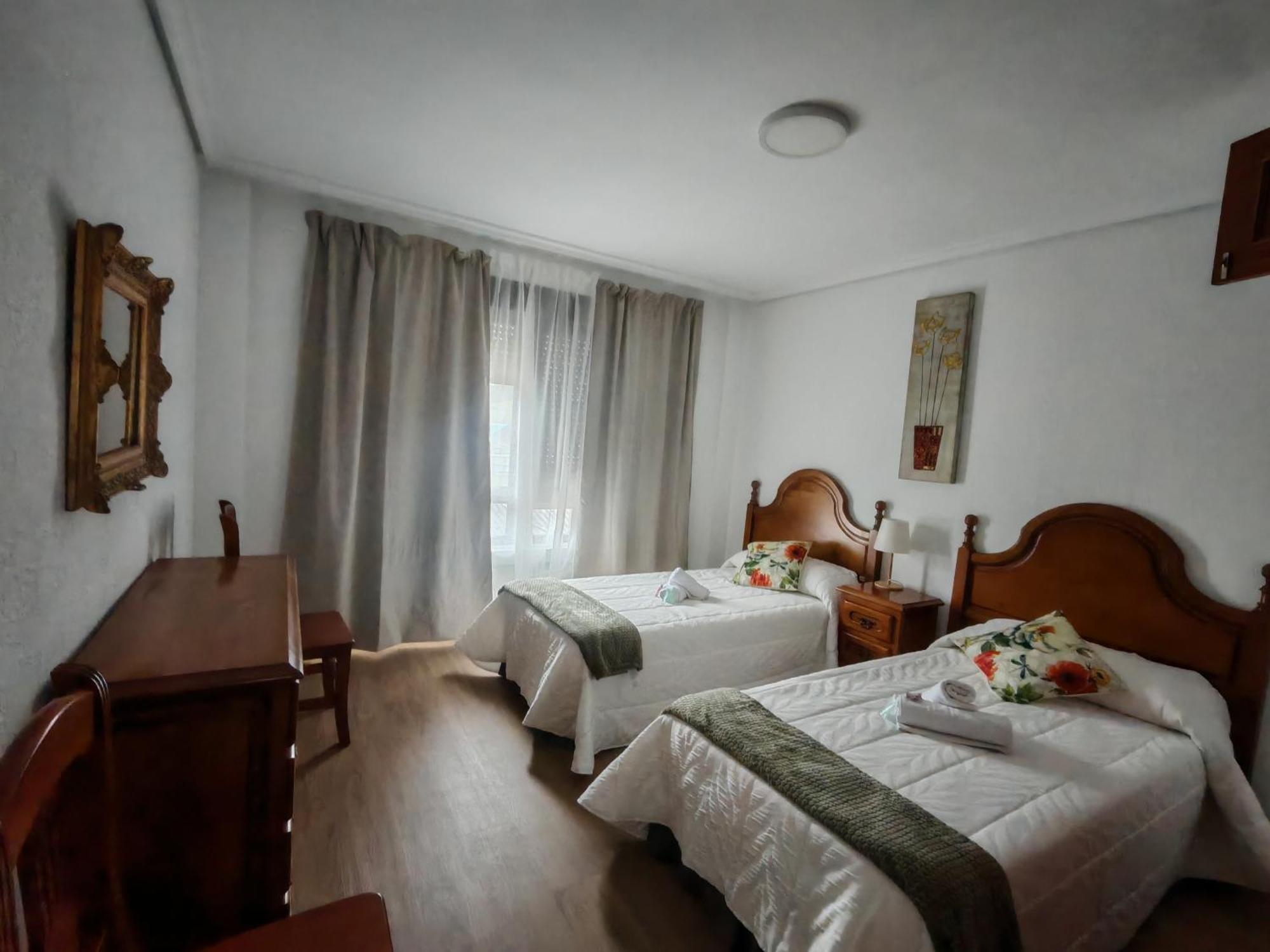 Hotel El Coterin Apartamentos Y Habitaciones アレナス・デ・カブラレス エクステリア 写真
